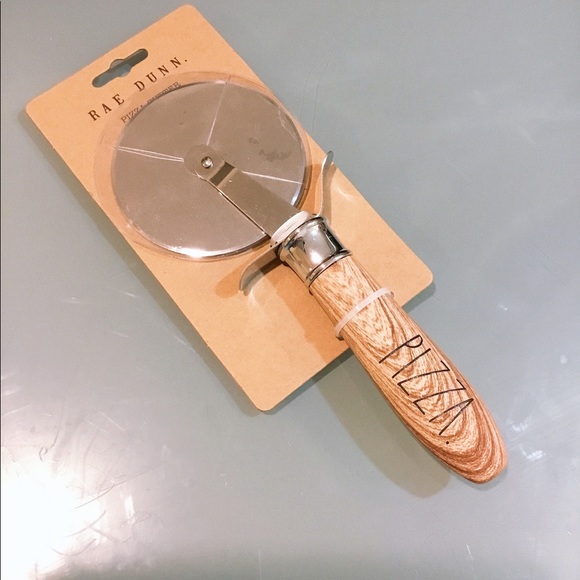 Rae Dunn pizza cutter utensil new